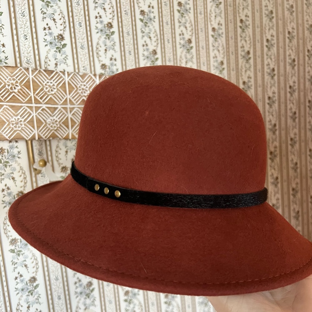 Super cute hat. New with tags